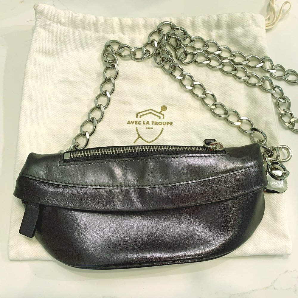 NWOT Avec La Troupe Mini Belt Bag